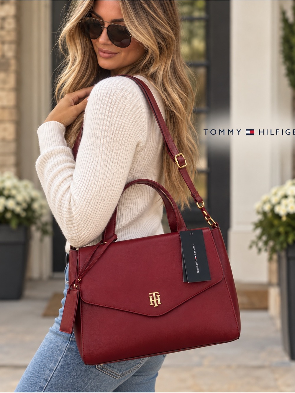 Wow! New NWT!❤️ Tommy Hilfiger Burgundy Handbag ❤️